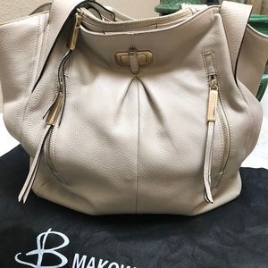 B. Makowsky Cream Leather Shoulder Bag w/Sleeper